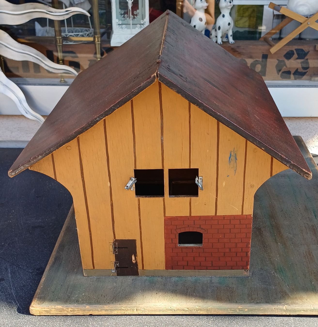 Giocattoli: uralter Bauernhof mit Holztieren – Usato da Merenschwand venduto da Brockinell 6