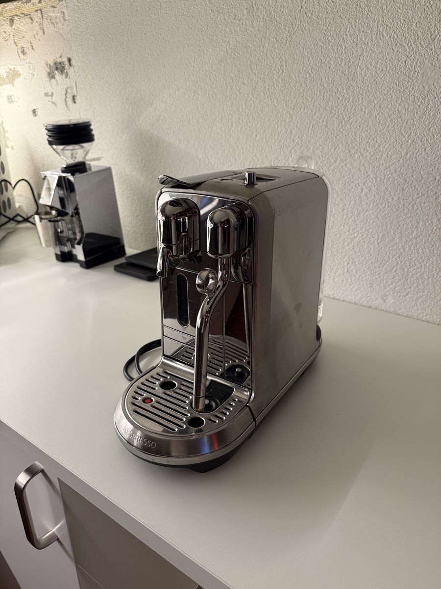 Nespresso Macchine per caffè & Macchine per espresso: Nespresso Creatista Plus - Guter Zustand – Usato da Herrliberg venduto da balio