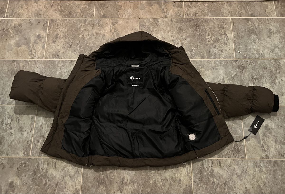 Giacche: VICINITY Winter Puffer Jacke braun – Nuovo (secondo la descrizione) da Ringgenberg BE venduto da Republic_Of_Gamers 2
