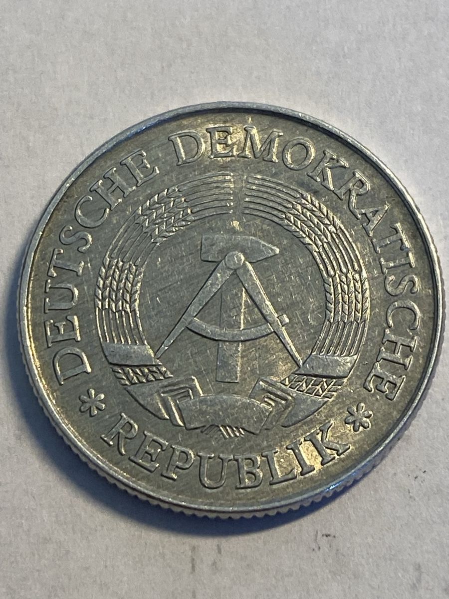 Tutti le monete: Rep. Dem. Allemande 2 mark 1975 Aluminium – Usato da Corsier-sur-Vevey venduto da Ginoarturo