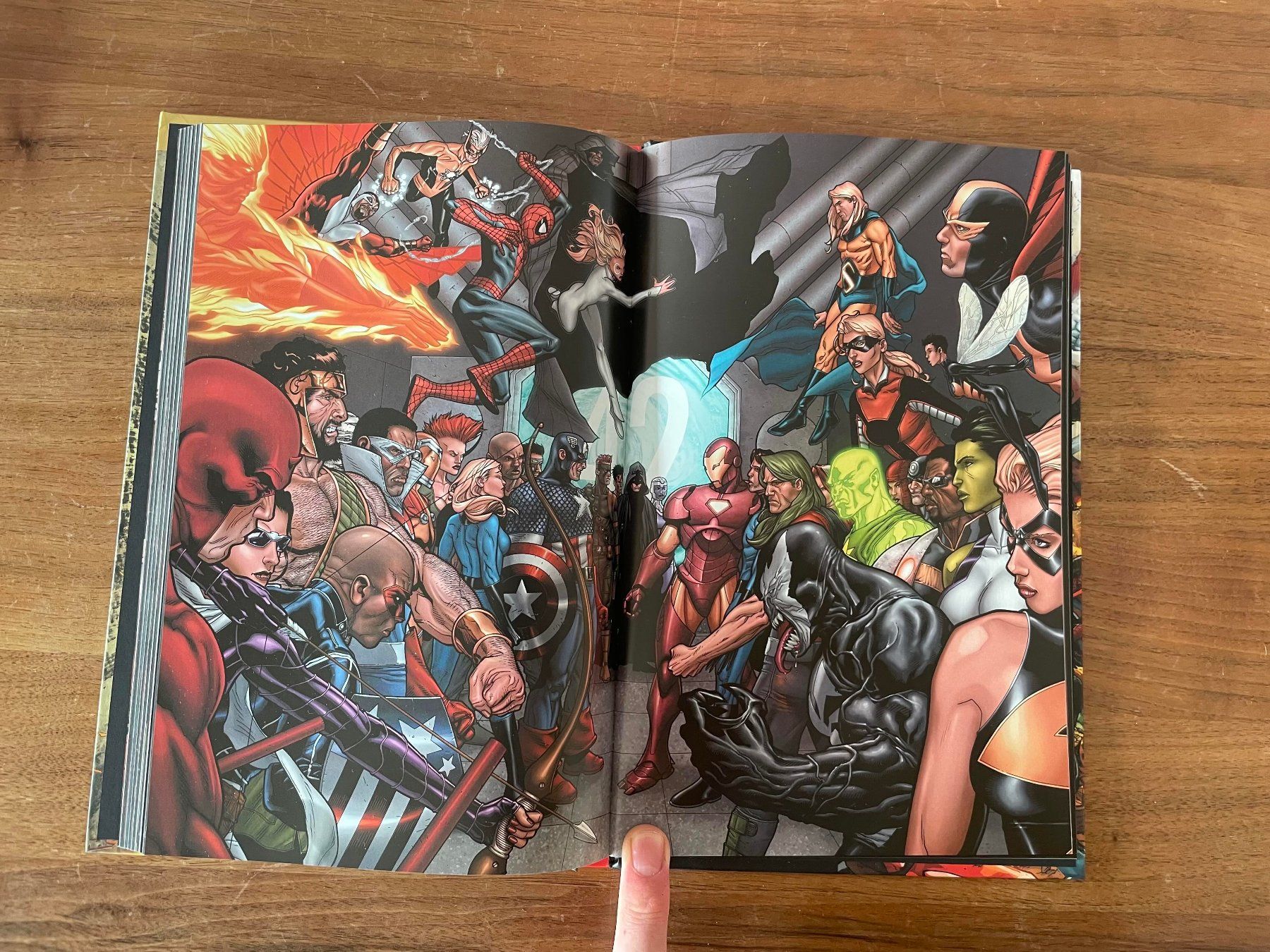 Comics: Marvel Comic-Buch "Civil War", hard back – Gebraucht aus Winterthur von  2