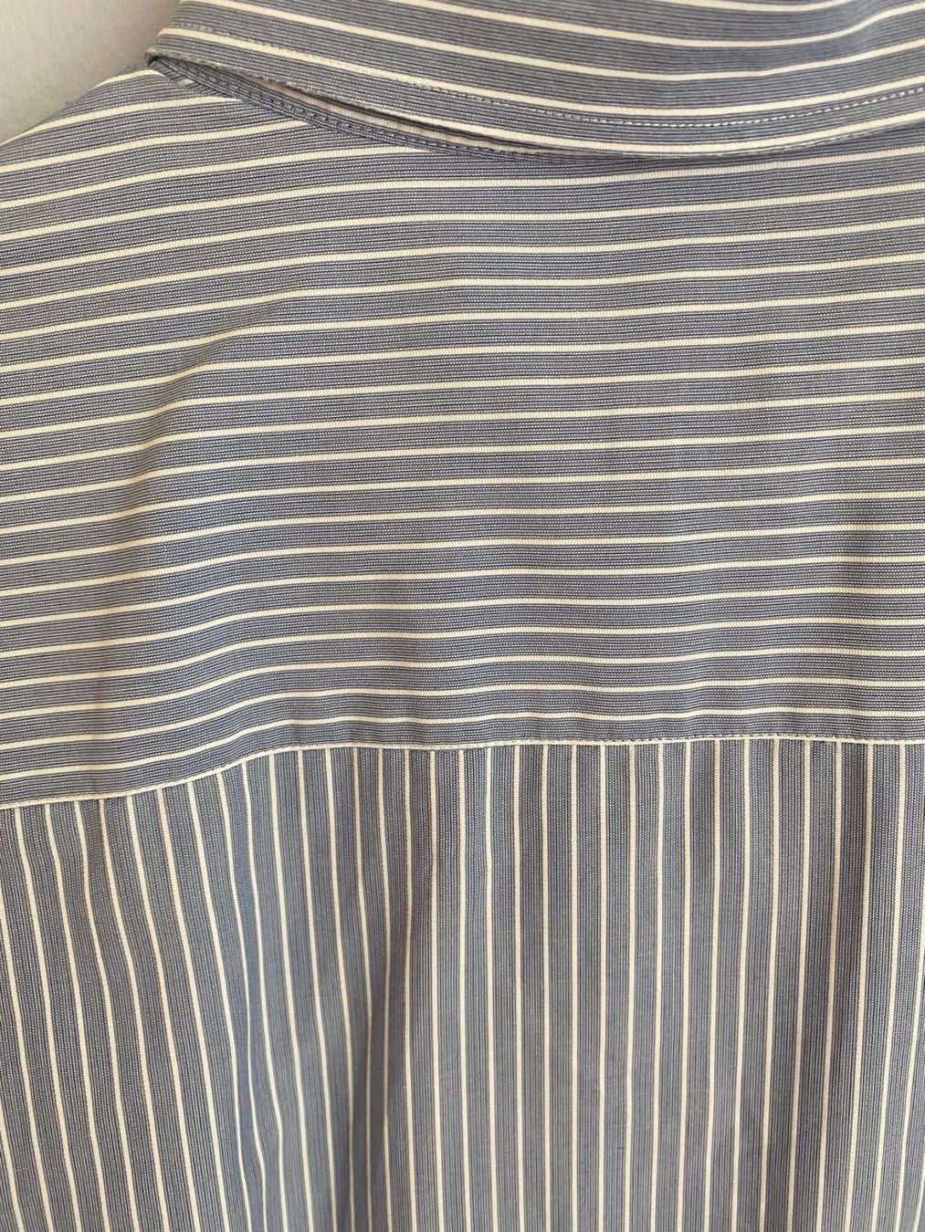 Armani Hemden: Hellblaues gestreiftes ARMANI Jeans Herrenhemd – Gebraucht aus Luzern von Turmliebe 3