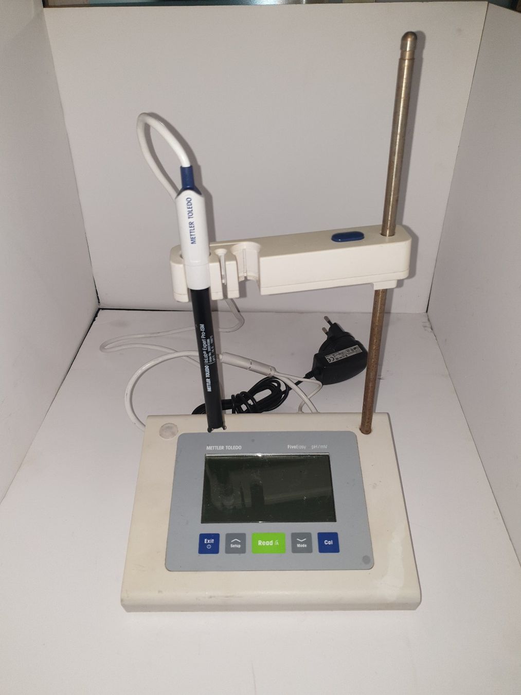 Mettler Toledo Misurare: Mettler Toledo pH Meter-FiveEASY – Usato da Ecublens VD venduto da Netfinity