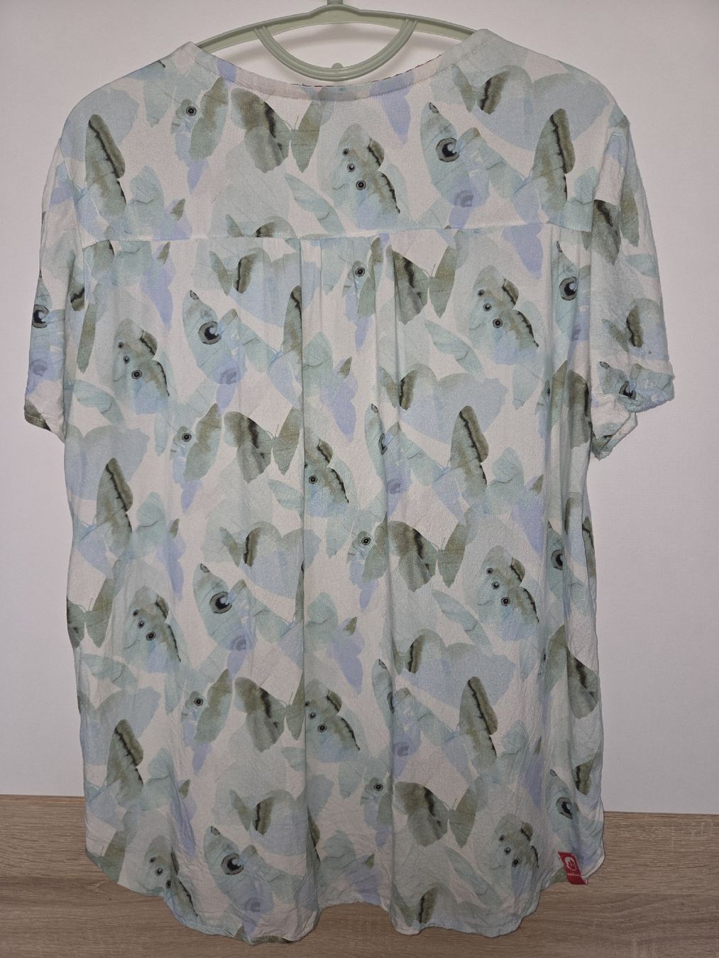 T-shirt: T-Shirt - Bluse Gr. M/L – Usato da Frauenfeld venduto da Schenken-mit-Herz 1
