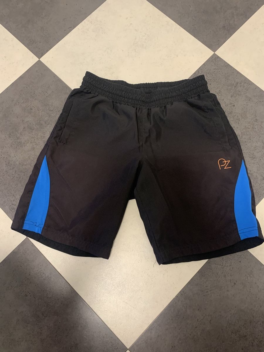 Pantalons: Shorts – D'occasion à Luzern par Boudin03