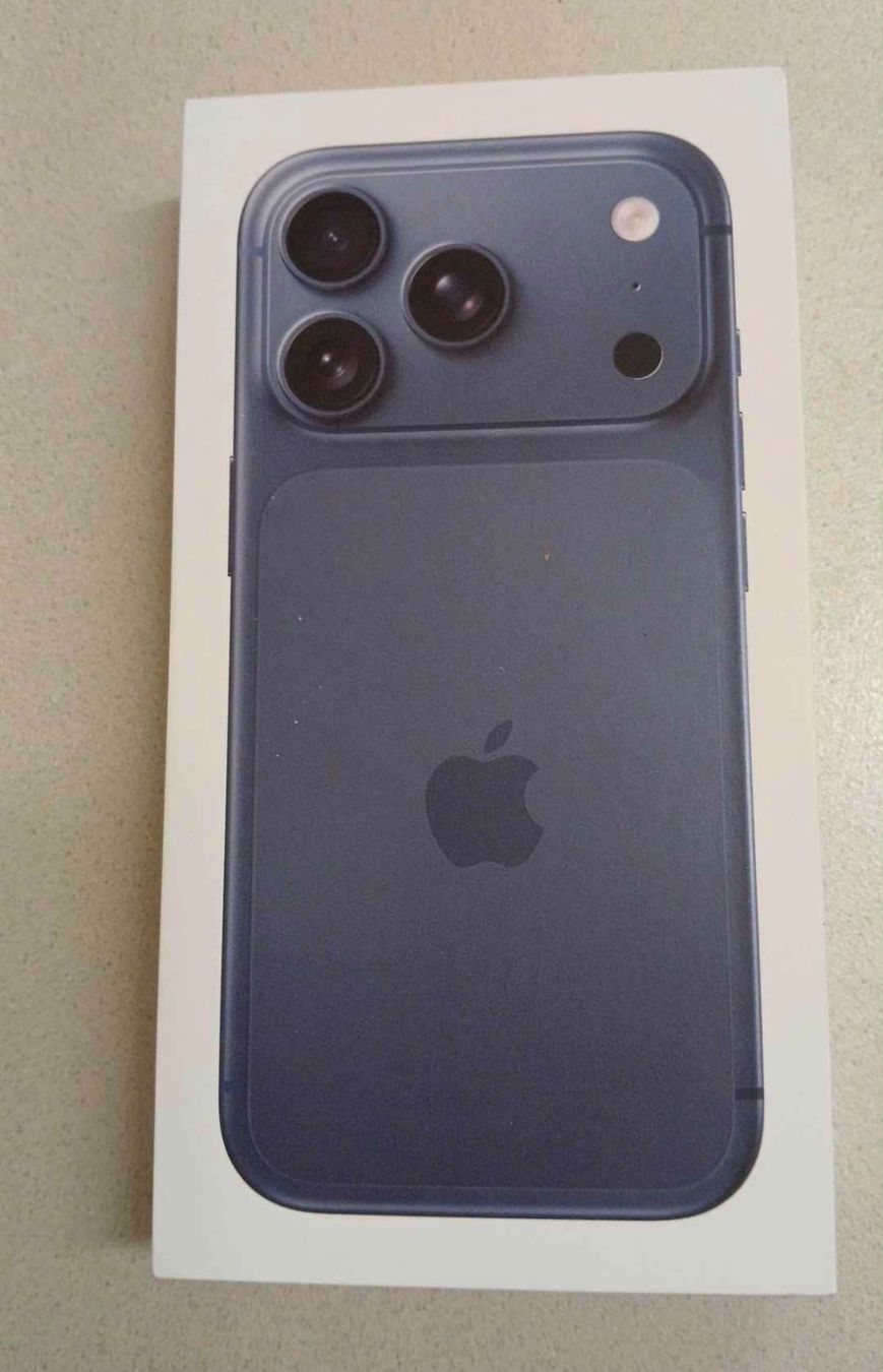 Apple Handys / Smartphones: iPhone 17 pro 512 gb neu – Neu und originalverpackt aus Wohlen AG von nje_bsc6