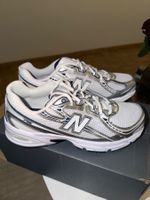 Schuhe New Balance 740 weiß silber Zustand neu