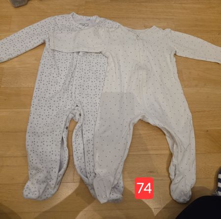 74 // 2 Baby Strampler Set 