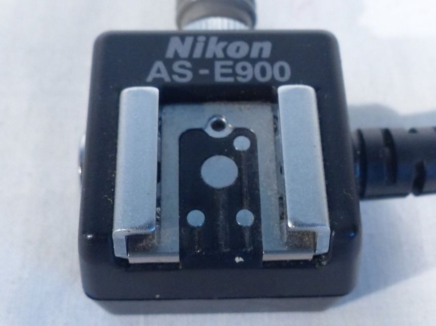 Nikon Flash: Nikon AS-E900 Multiflash Adapter – Difettoso da Zürich venduto da botschinski 1