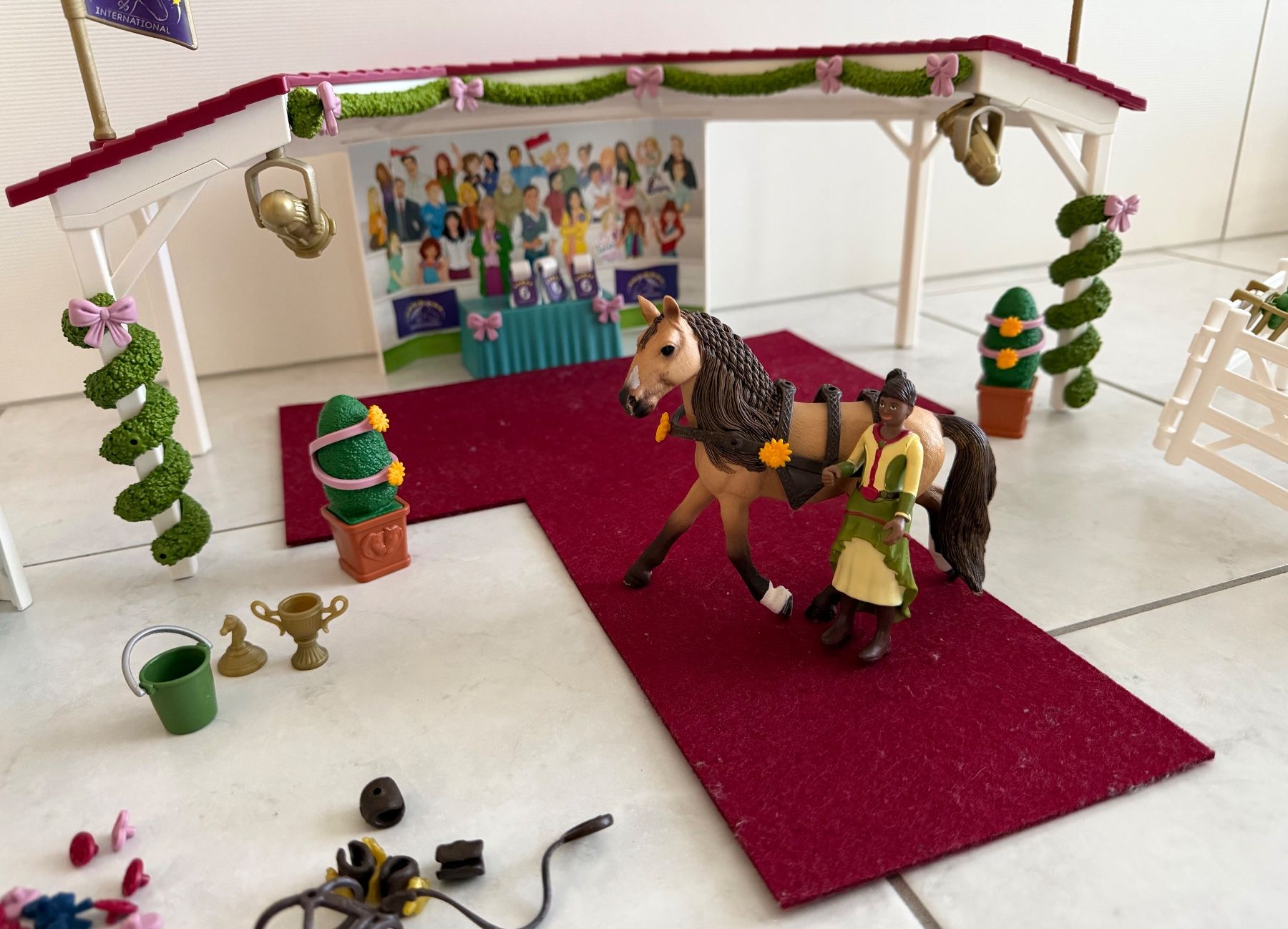 Schleich Spielzeuge: Schleich 42466 grosse Pferdeschau – Gebraucht aus Studen BE von Ironbonehead 2