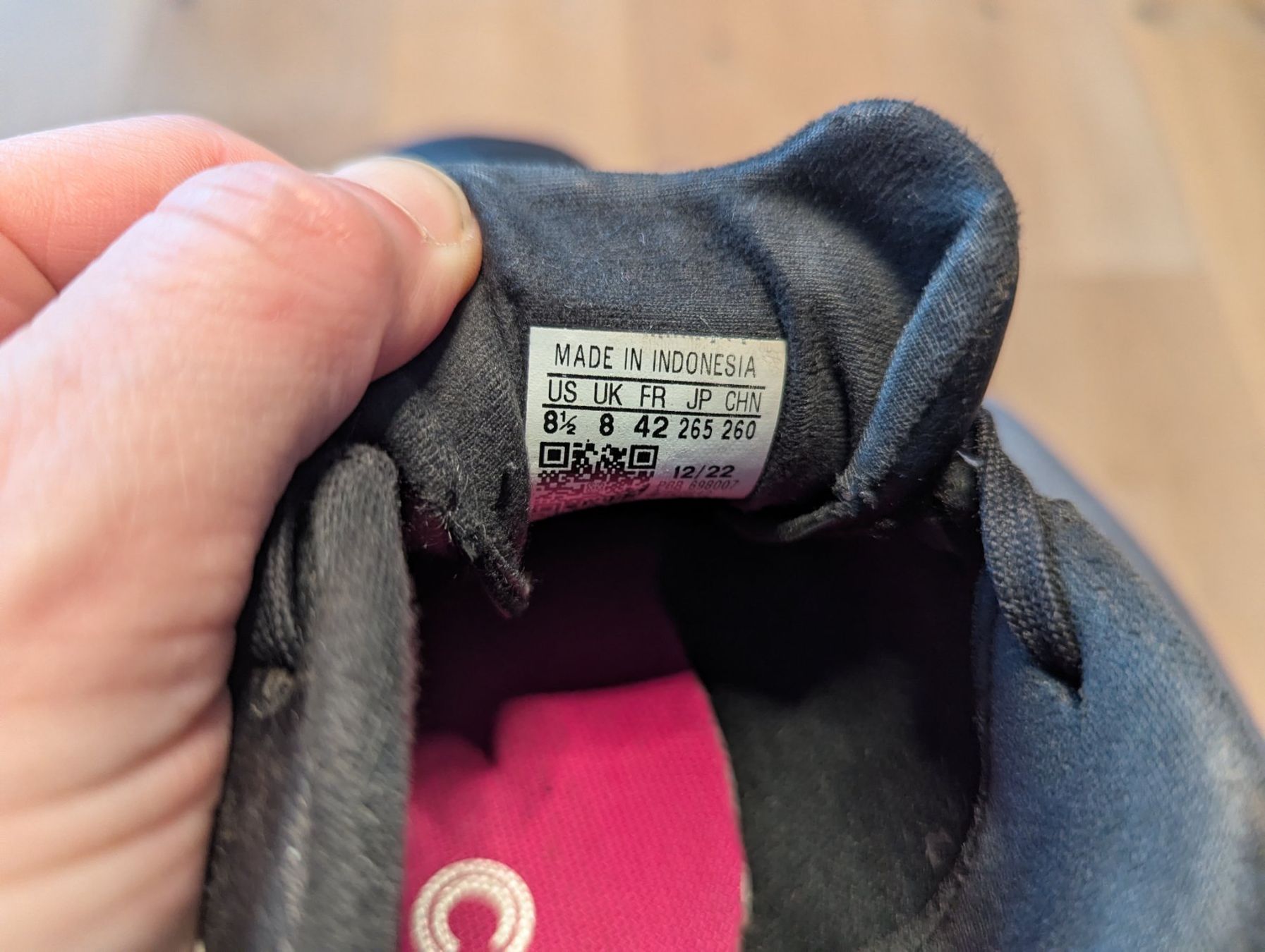 Adidas Scarpe per ragazze: Fussballschuhe Mädchen 41 – Usato da Root venduto da Pfroeschli 1