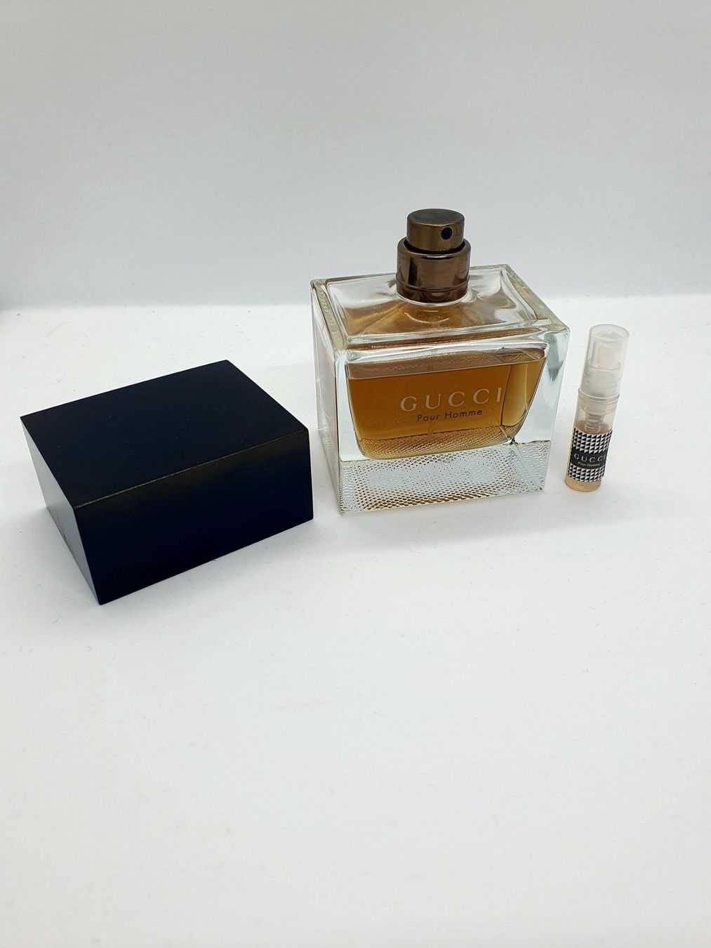 Gucci Profumi & Eau de Toilette: 2 ml GUCCI POUR HOMME ABFÜLLUNG – Nuovo (secondo la descrizione) da St. Gallen venduto da CaliSunshine