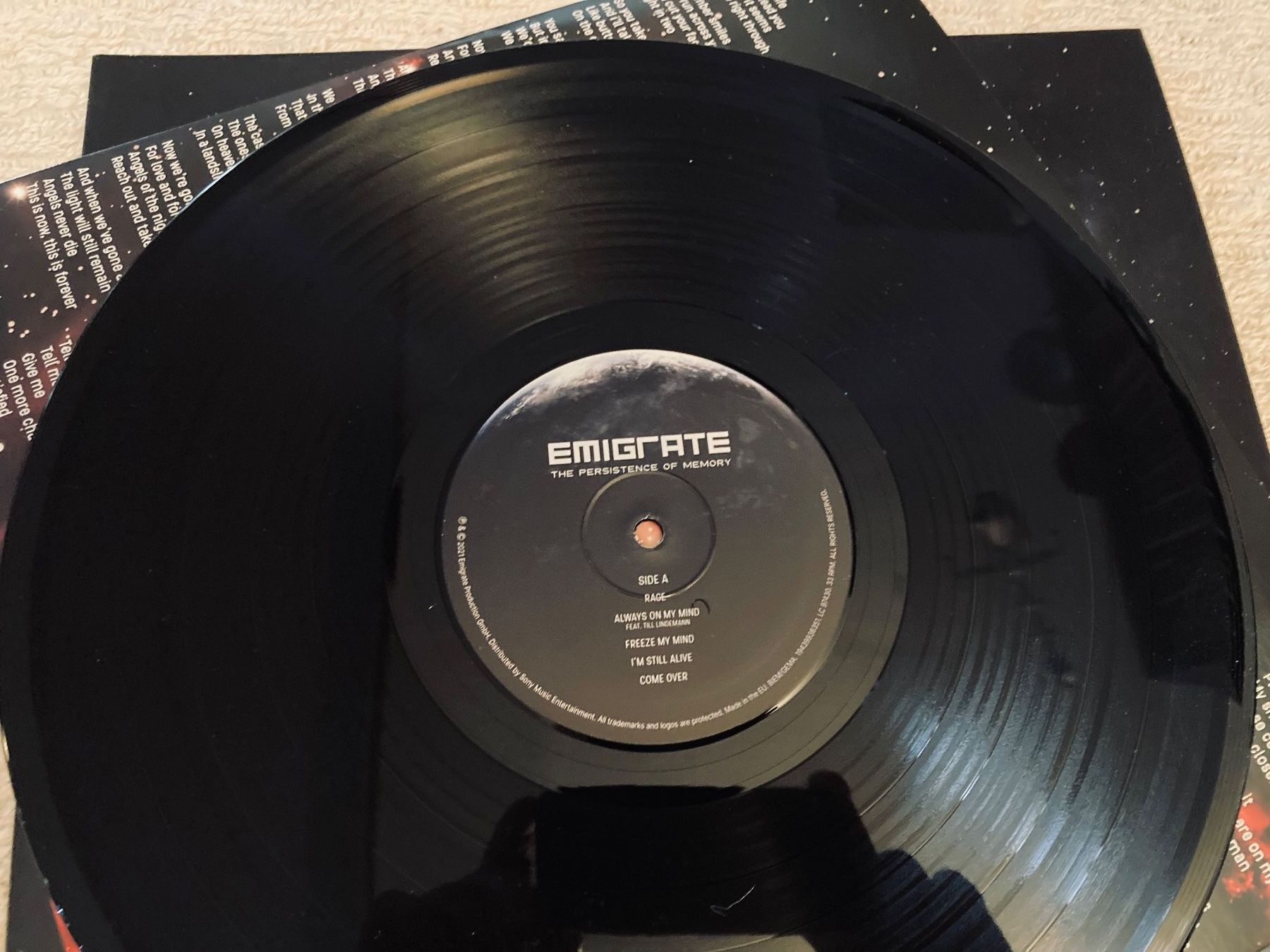 Schallplatten: Emigrate – The Persistence Of Memory – Gebraucht aus Wagenhausen von Novafreund283 3