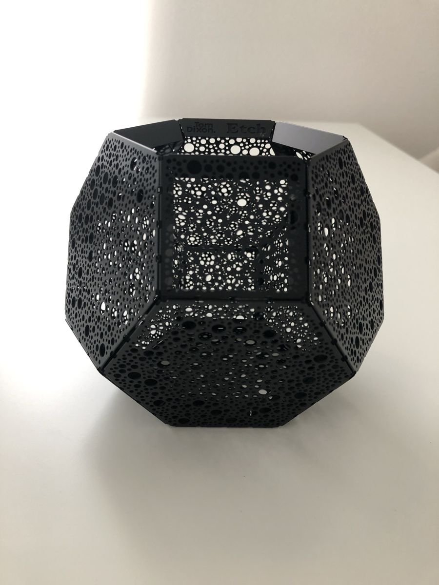 Tom Dixon Lampade: Tom Dixon Etch Schwarze Teelicht Lampe. New mit box – Nuovo (secondo la descrizione) da Zürich venduto da jmo_zs7g 1