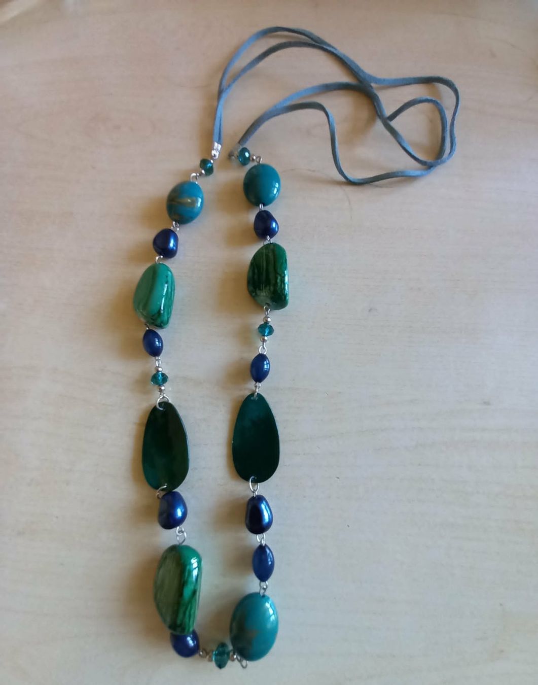 Catenine: Elegante, lange Halskette in Grüntönen – Nuovo (secondo la descrizione) da Möhlin venduto da dom_96nf 1