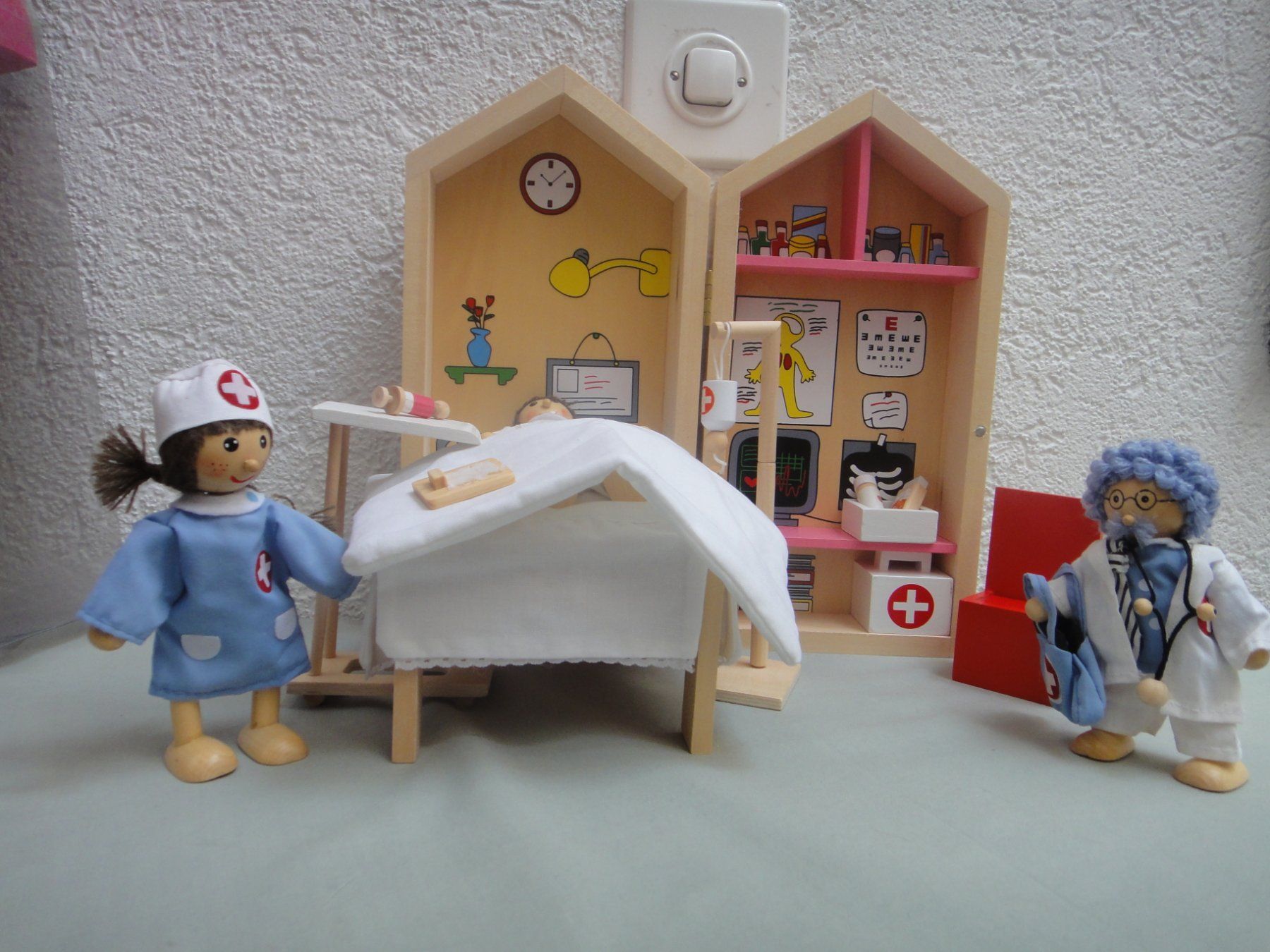 Jouets: Spielbox Spital – Neuf avec emballage d'origine à Detligen par Crissie307 3
