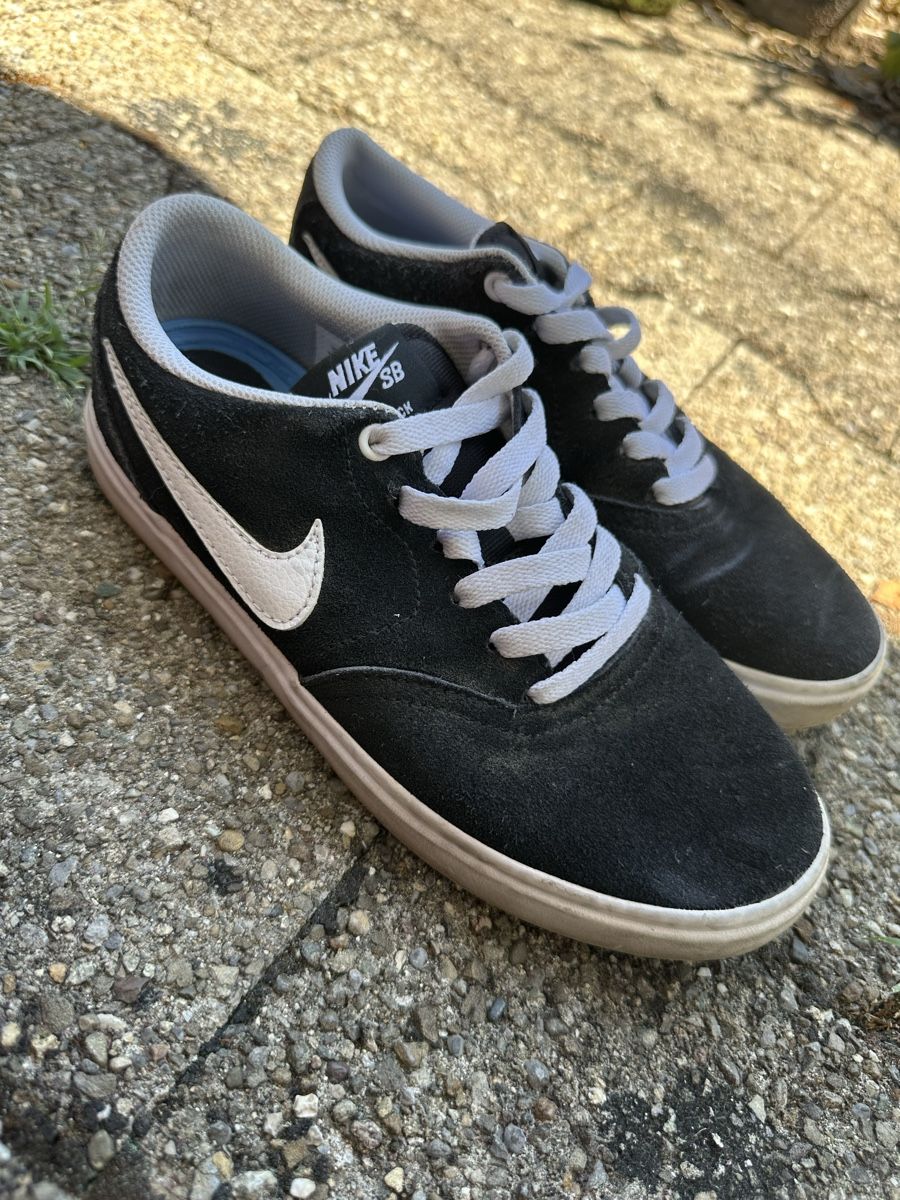 Nike Herrenschuhe: Nike SB Schuhe schwarz  – Gebraucht aus Zufikon von tam_gfx6