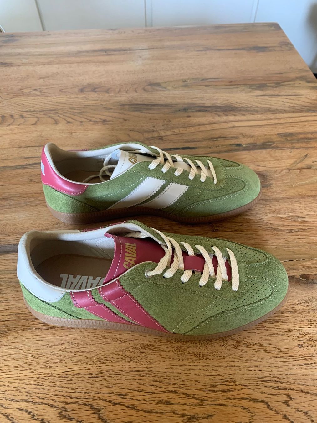 Scarpe da donna: Sneakers CAVAL modèle "matcha berry" taille 37 neuves – Nuovo (secondo la descrizione) da Genève venduto da sanchka0 3