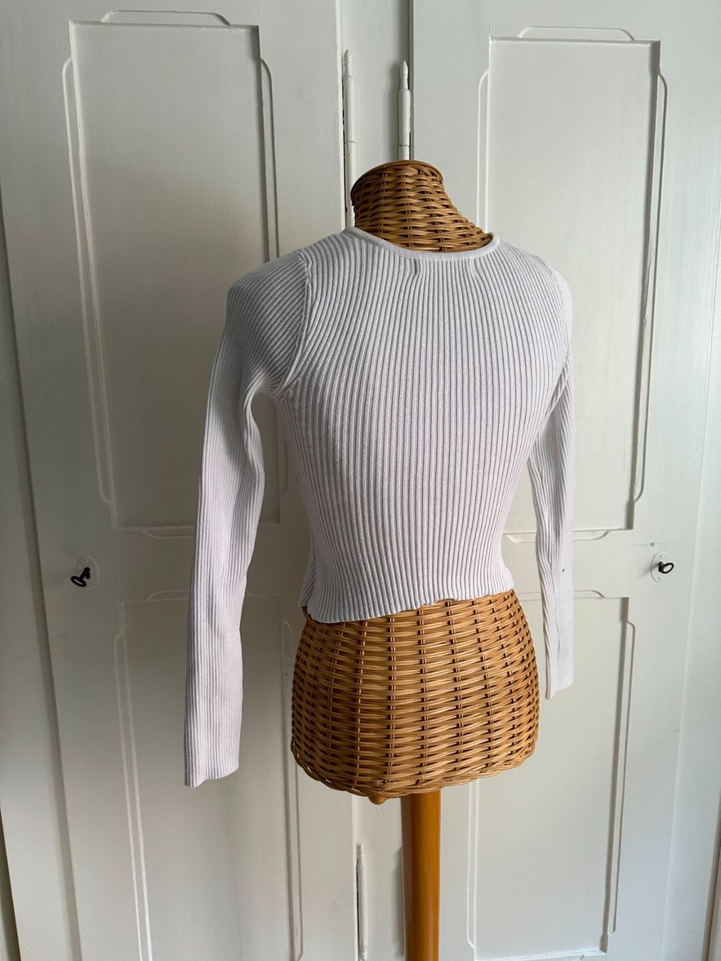 Pullover & Sweatshirts: 4TH + RECKLESS - Oberteil weiss asymmetrisch XS – Gebraucht aus Zürich von Diazaio 2