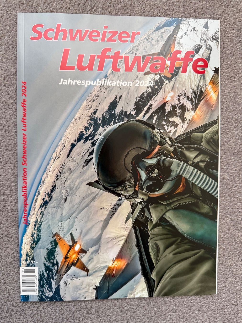 Riviste & Magazine: Jahrespublikation Schweizer Luftwaffe von 2024 – Usato da Brütten venduto da Hst1