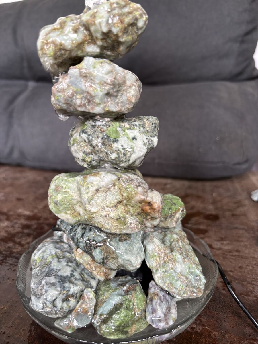 Stagni & Fontane ornamentali: Gabbro Smaragd Dekoration Stein-Brunnen  – Nuovo (secondo la descrizione) da Rüti b. Büren venduto da Sonnen-Mond 2