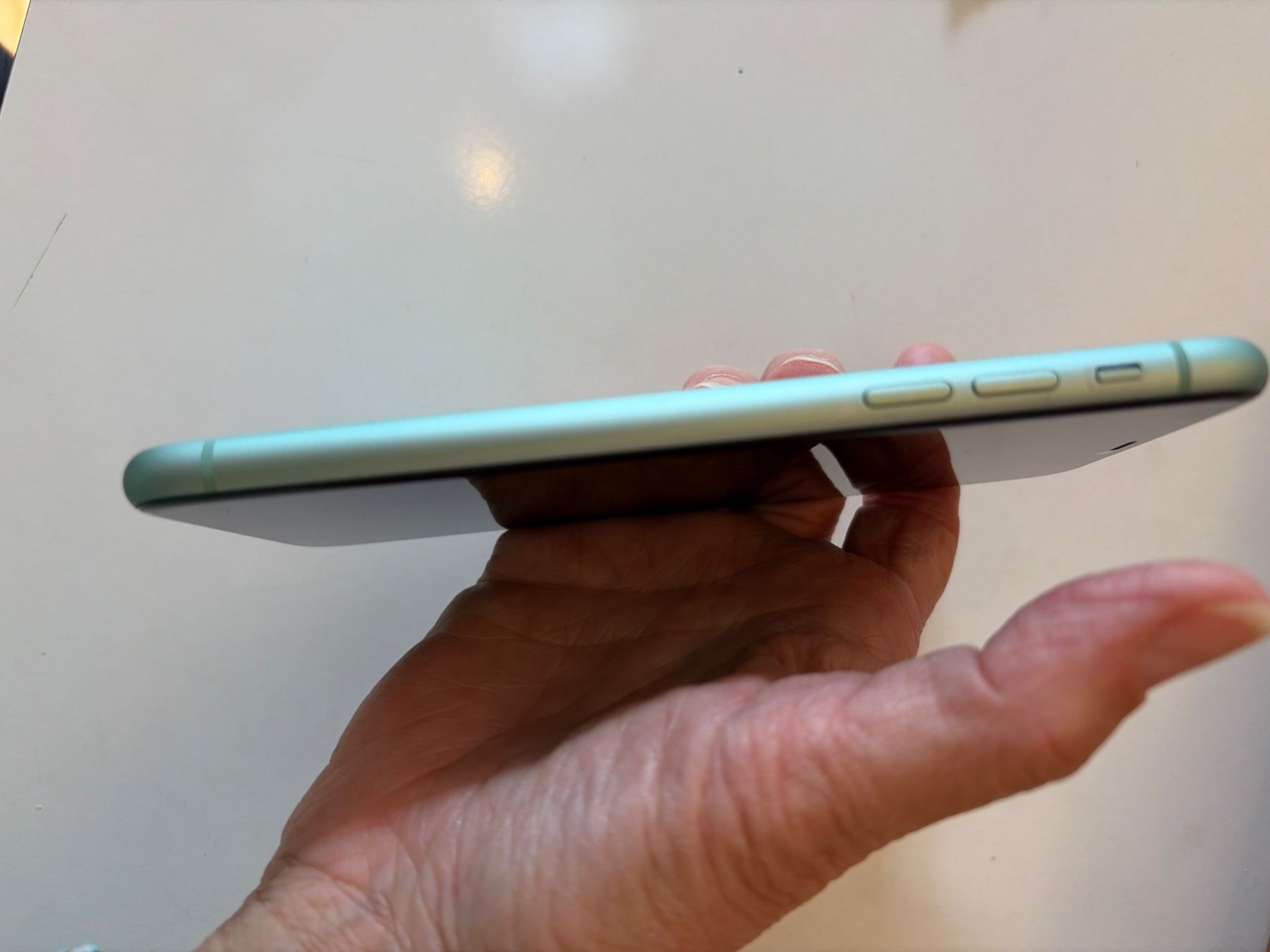 Apple Handys / Smartphones: iPhone 11 grün gebraucht – Gebraucht aus Schwyz von Sacoram 1