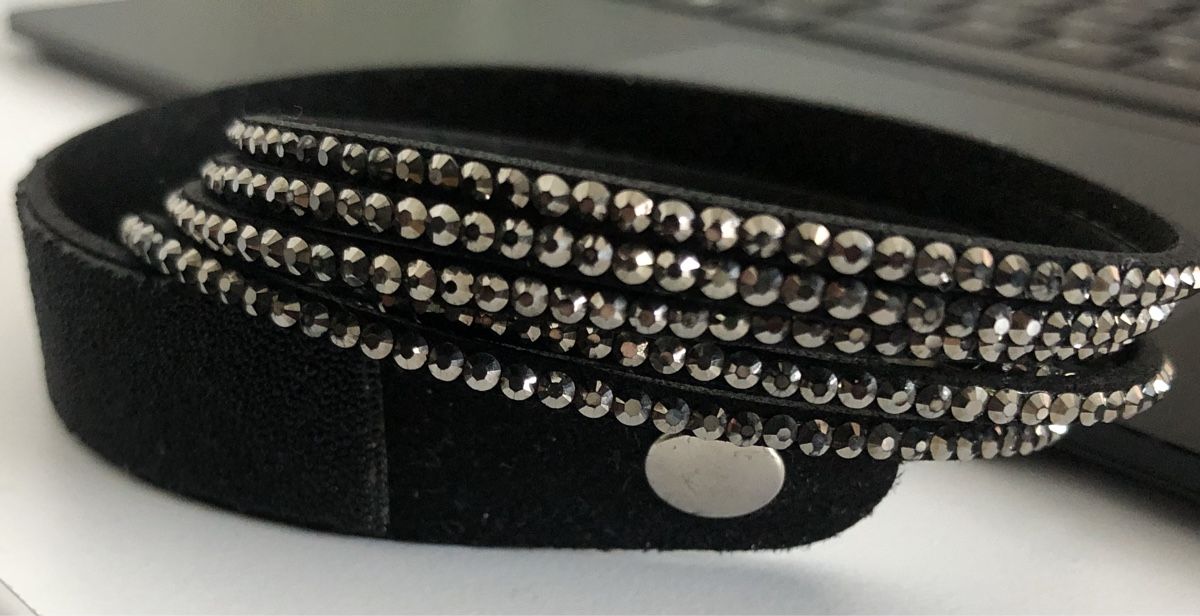 Swarovski Bracciali & Braccialetti: Schickes Wickelarmband mit Strasssteinen – Nuovo (secondo la descrizione) da Luzern venduto da Pool33 1