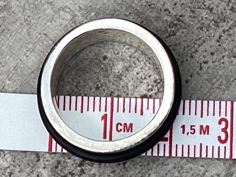 Anelli: Bague en argent et caoutchouc – Usato da Agiez venduto da Beve15 3