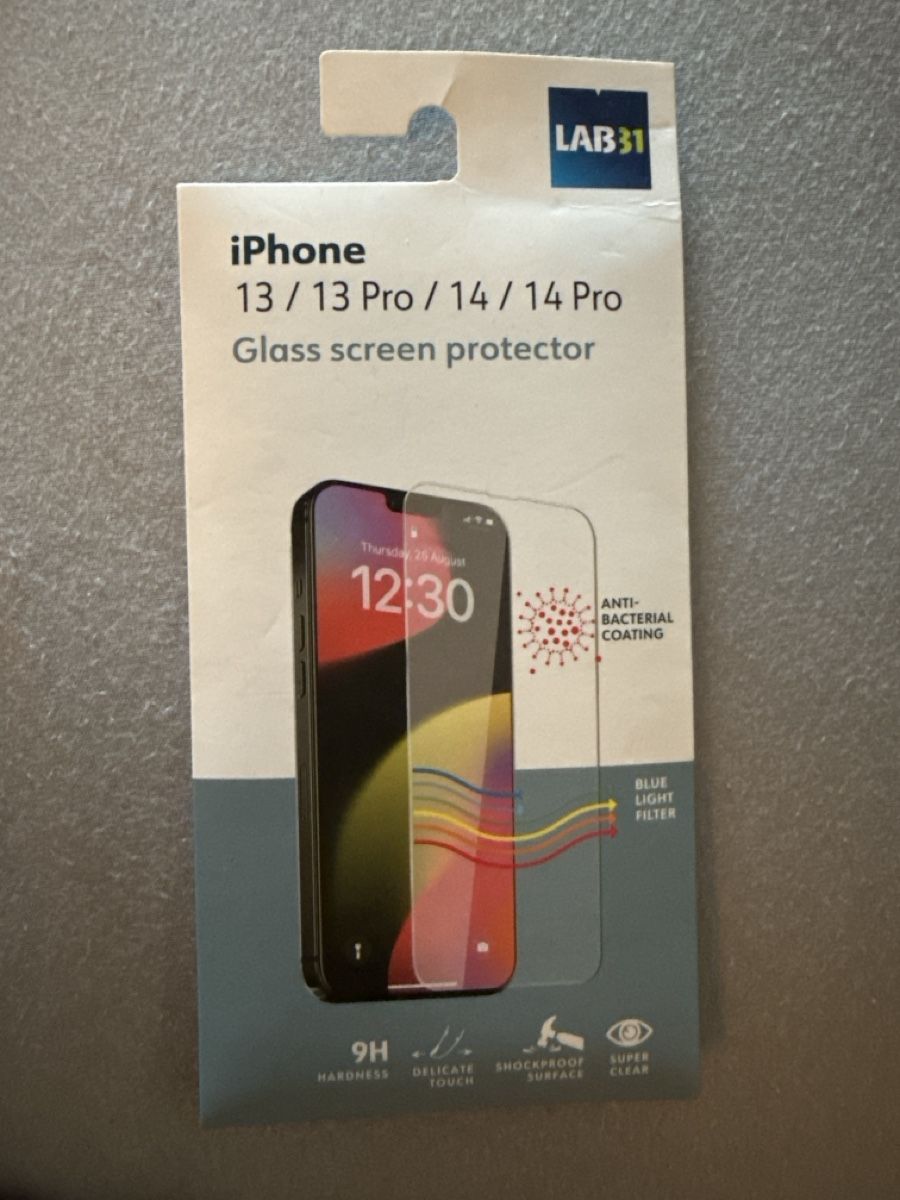 Ritocchi & pellicole di protezione: Screen Protector Iphone 13/14 Pro – Nuovo e nell'imballaggio originale da Unterentfelden venduto da ninaisabella