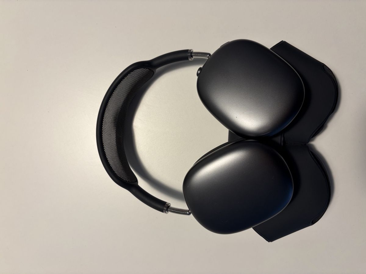 Apple Cuffie: Apple Airpods Max – Usato da Zürich venduto da arb_6r97 1