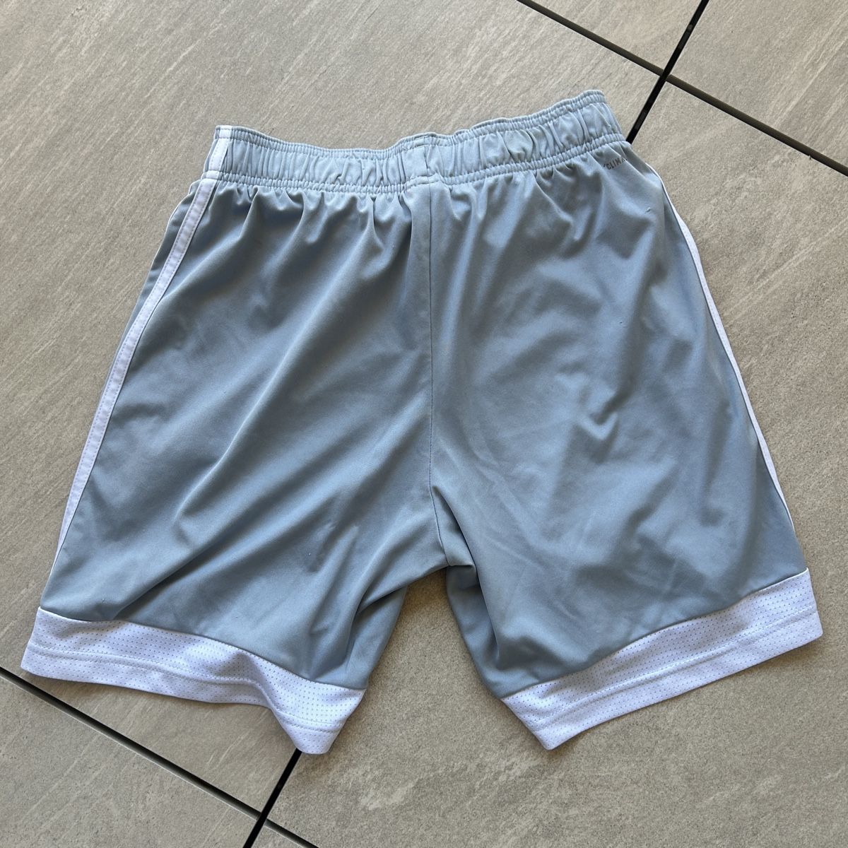 Adidas Pantalons: Adidas Shorts – D'occasion à Winterthur par Werischjenny 1