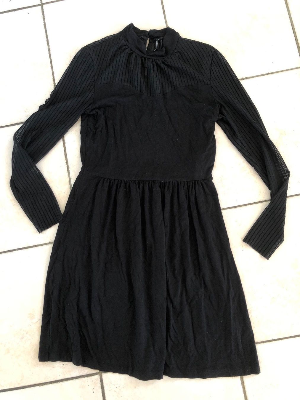 Only Vestiti: Süsses neuwertiges Only Viskose Kleid Gr.M – Nuovo (secondo la descrizione) da Obergerlafingen venduto da cabo4