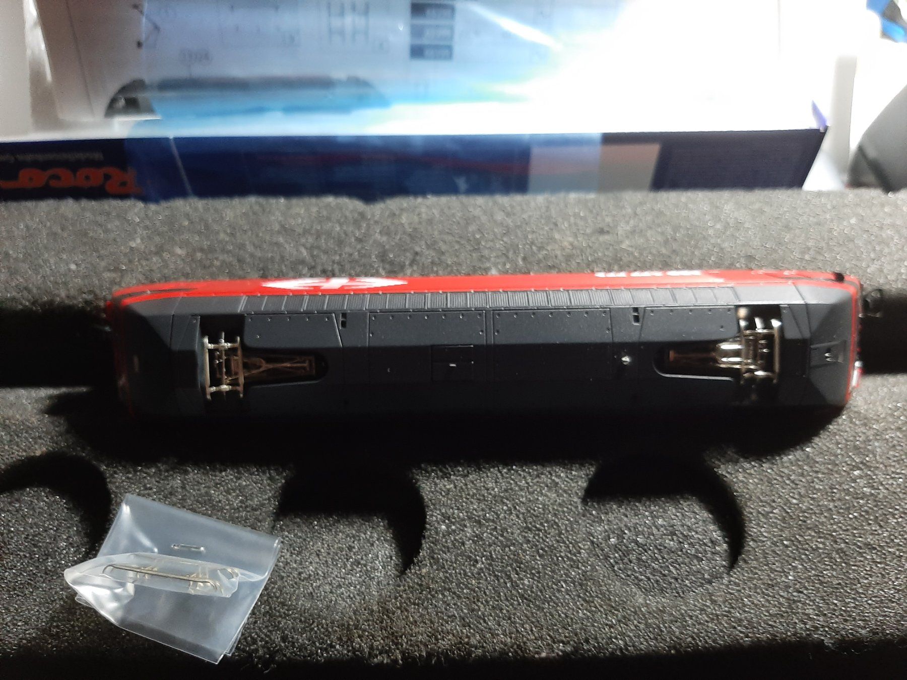 Roco Modellini di ferrovie: ROCO 62398 Re 460 085-4 – Usato da Avully venduto da RIVALIS 3