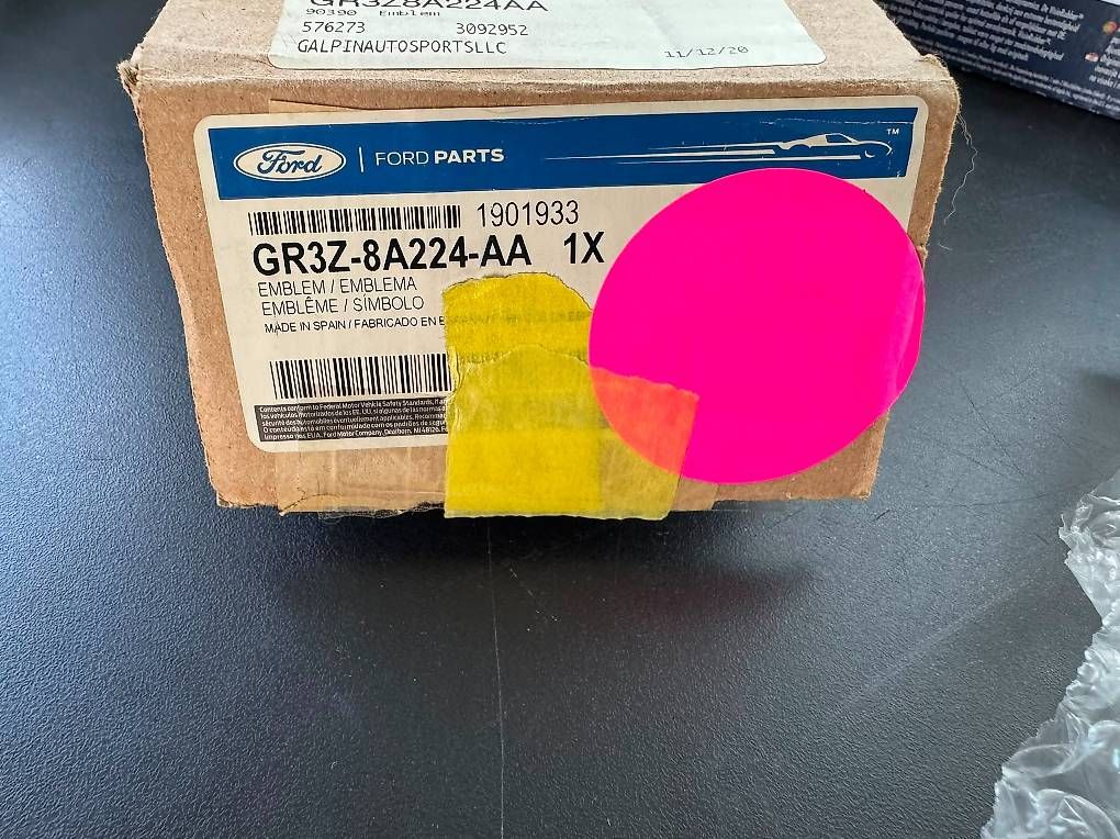Ford Alle Autoersatzteile: Ford Mustang Stossstangen Emblem – Gebraucht aus Gümligen von luc_by5f 2