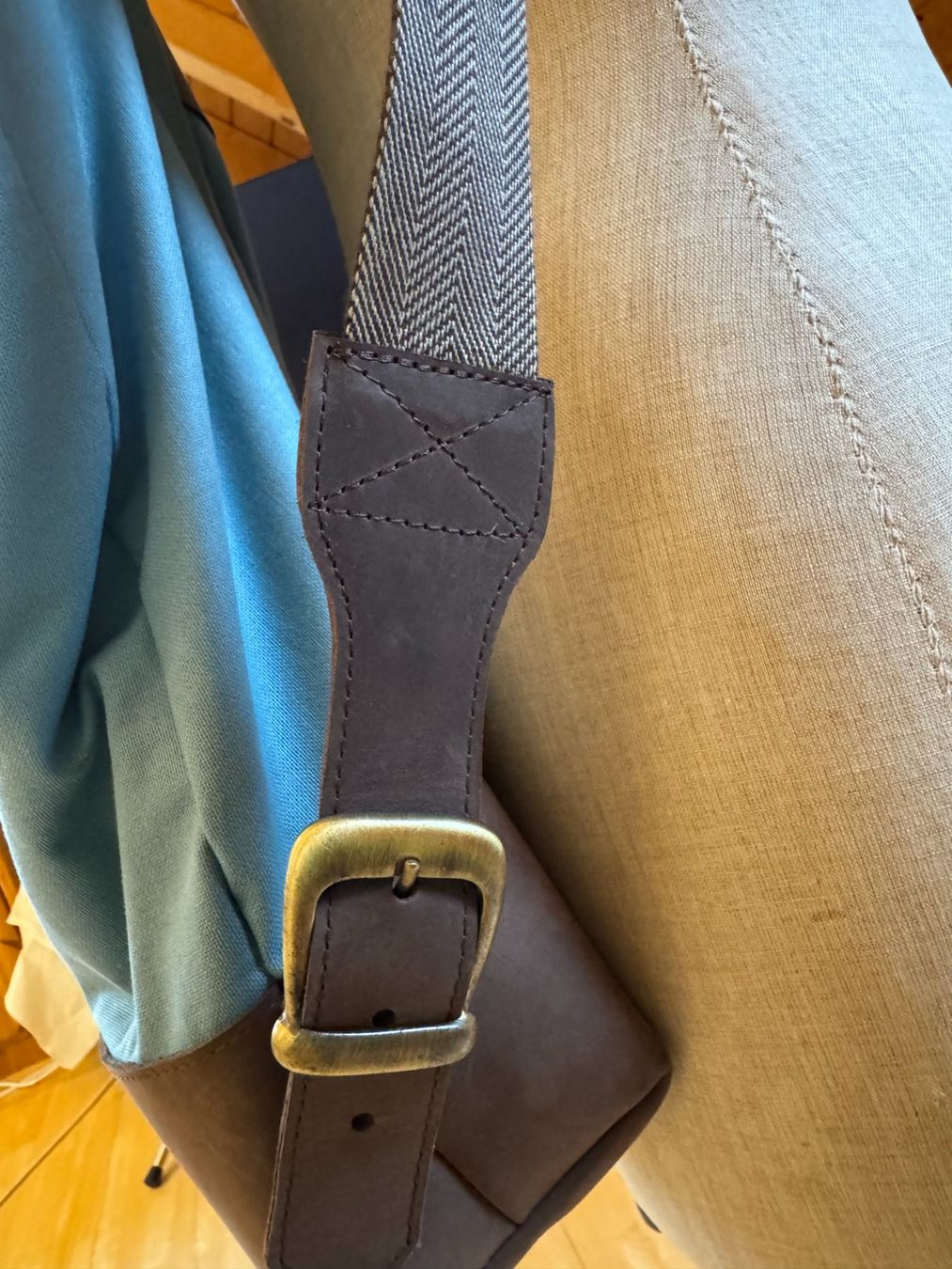 Zaini: Roll-Top Rucksack blaugrün mit braunem Leder – Nuovo e nell'imballaggio originale da Stäfa venduto da Mofi8712 2