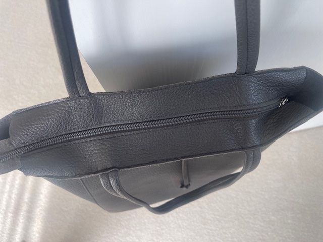 Borse da donna: Tasche italienische Mode grau/schlamm – Usato da Aesch ZH venduto da niro007 3