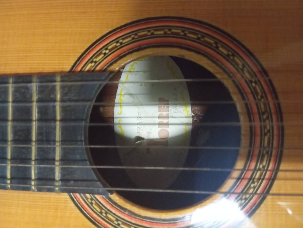 Musikinstrumente: Konzert Gitarre Torres, Spanien – Gebraucht aus Basel von Petergunn 1