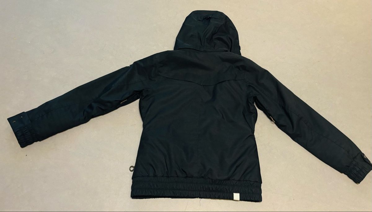 Roxy Giacche: Roxy Jacke Grösse S (Slim Fit), gebraucht – Usato da Aarau venduto da Wolli85 2