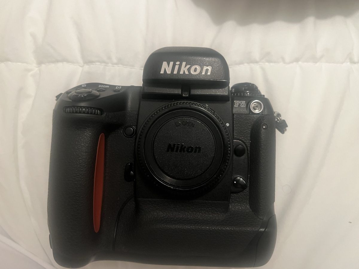 Nikon Fotocamera: Nikon F5 – Usato da Zürich venduto da jao_2bx7