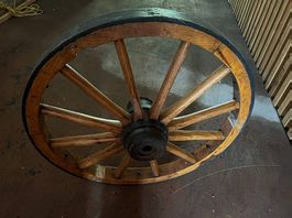 Wagenrad aus Holz
