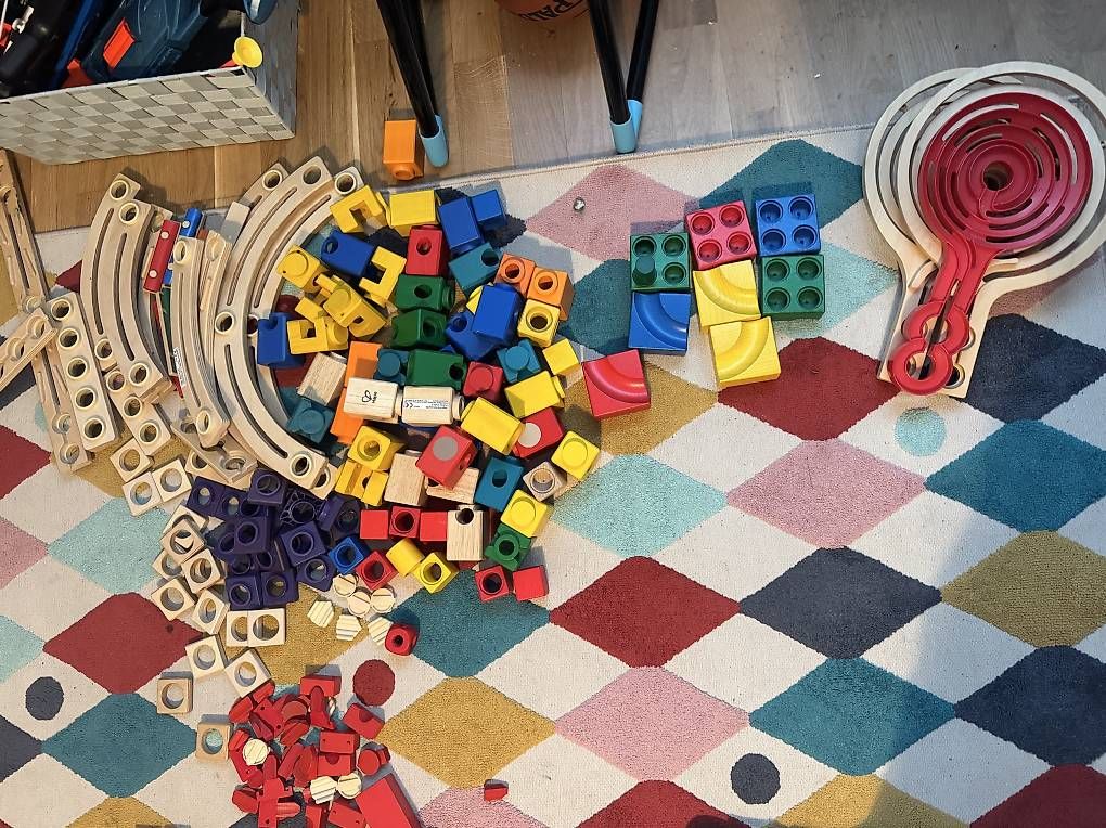 Jouets: Quadrilla Sets – D'occasion à Zürich par ai.na