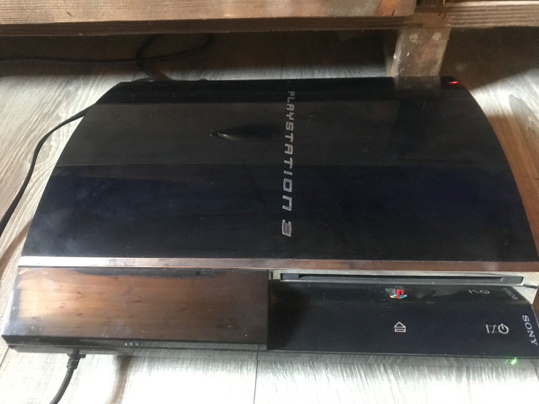 Sony Console: PlayStation 3 mit 2 Wireless Controller einer ist Neu – Usato da Opfikon venduto da Sonnenuntergang12