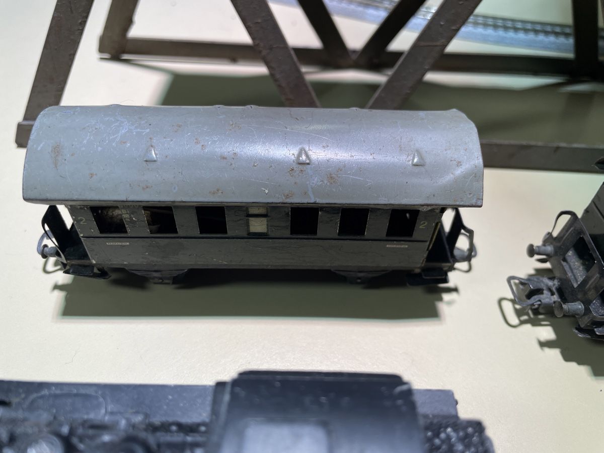 Märklin Modellini di ferrovie: Märklin Antike Eisenbahn - Zug -Brücke – Usato da Wohlen AG venduto da NincoA-Z 3