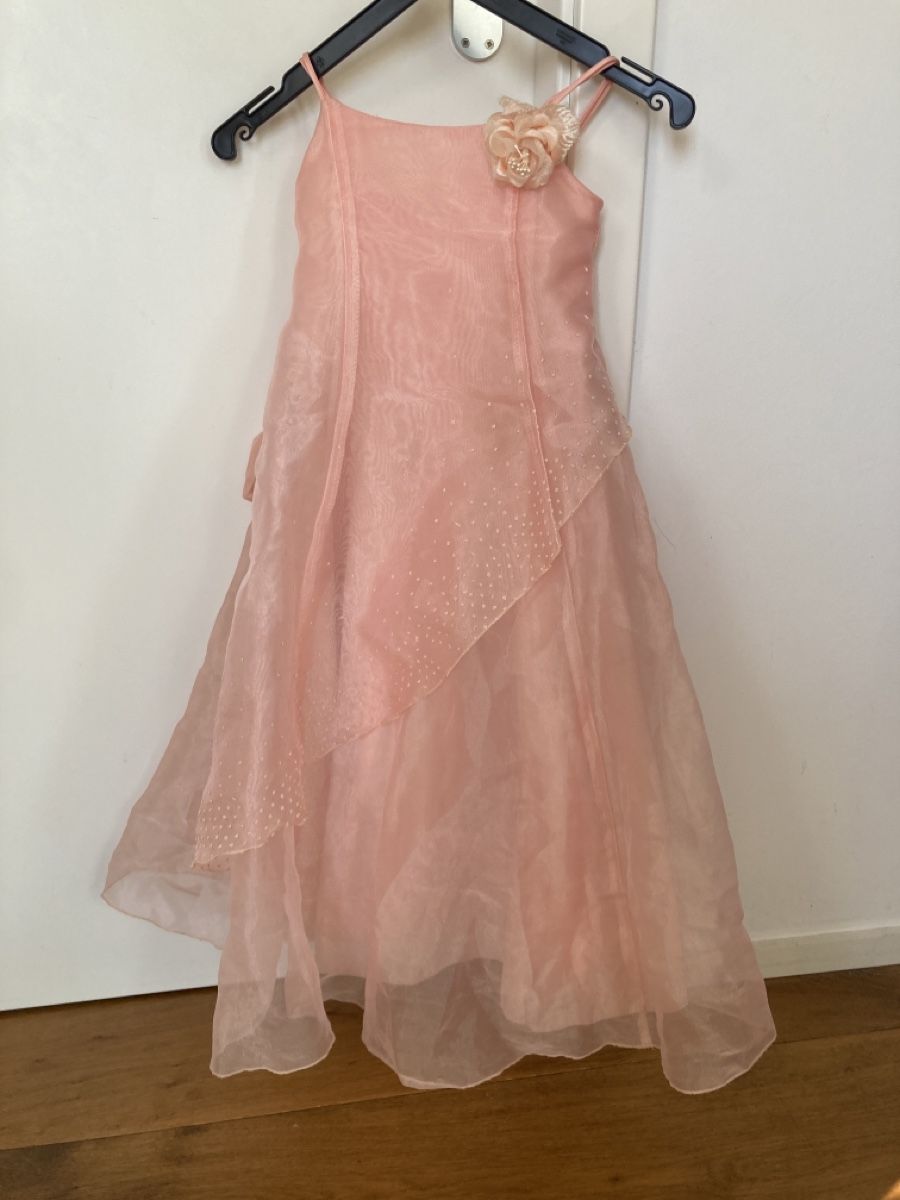 Robes et jupes: Robe de cocktail – D'occasion à Daillens par blancheneige4