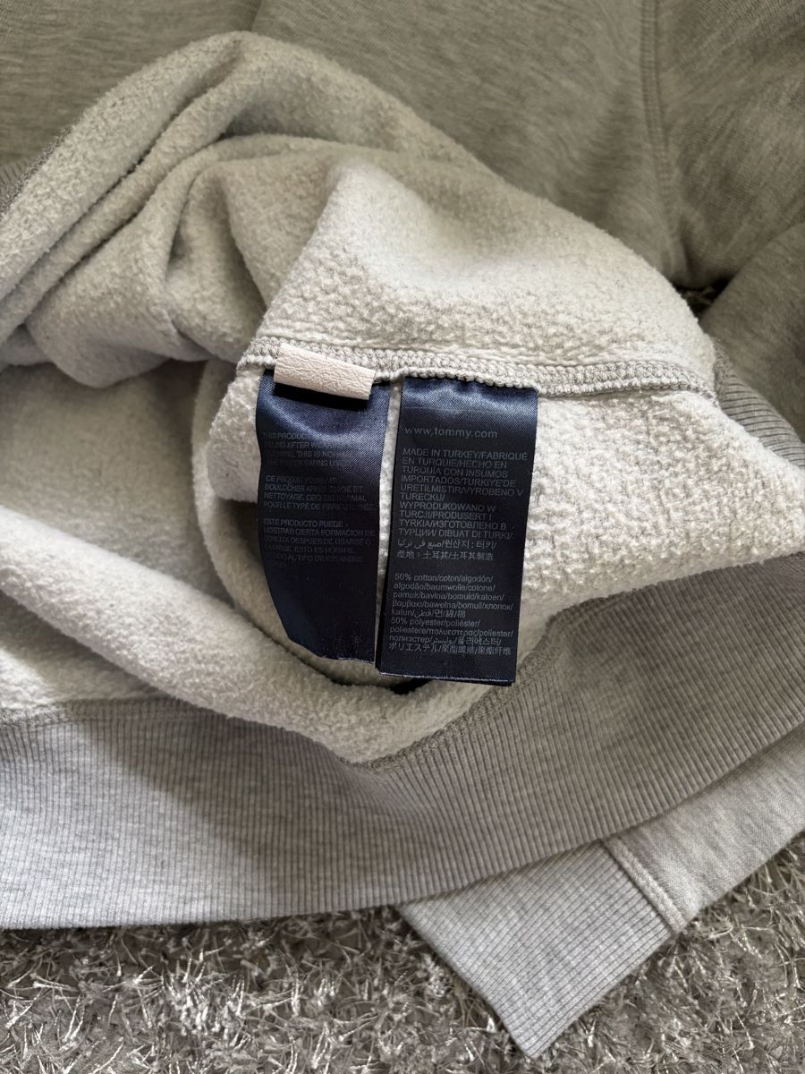 Tommy Hilfiger Maglioni & Felpe: Tommy Hilfiger Grey Sweatshirt – Nuovo (secondo la descrizione) da Brislach venduto da edu_t6pq 3