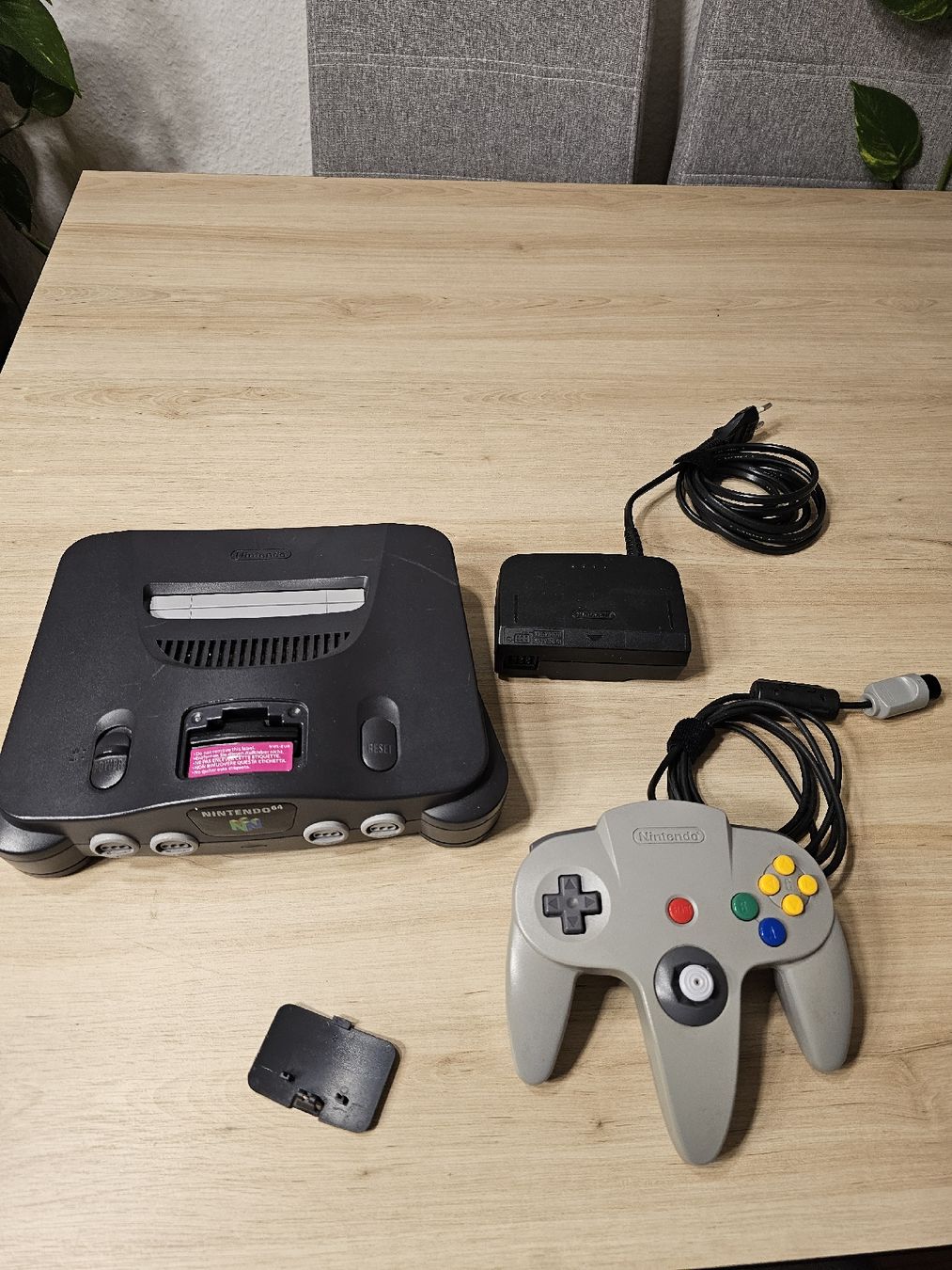 Nintendo Console: nintendo 64  – Usato da Thônex venduto da ser_9hhk