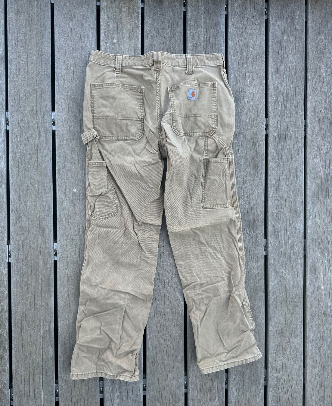 Carhartt Pantaloni: Carhartt pants – Usato da La Chaux-de-Fonds venduto da slishwardrobe 1