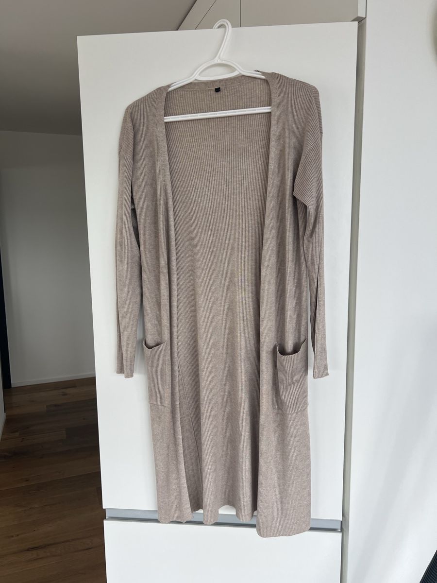 Pullover & Sweatshirts: Jäckli lang Gr. S/M – Gebraucht aus Rapperswil SG von zani_st