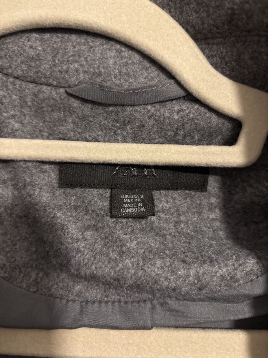 Zara Giacche: Jacket Zara – Usato da Epalinges venduto da Has_yhj9 1