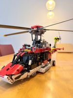 LEGO Technic 42145 Airbus H175 Rescue Helicopter, aufgebaut